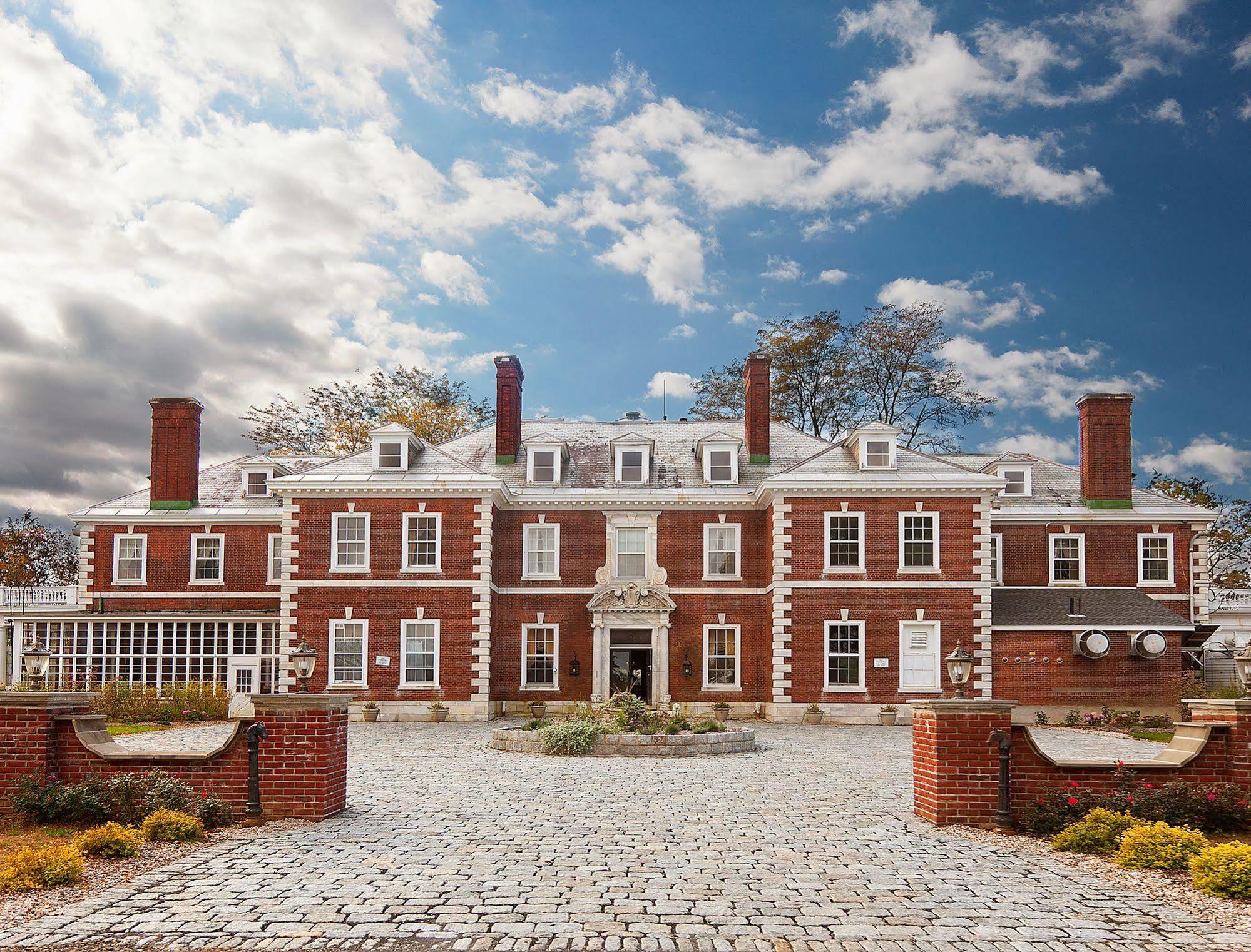 Eastover Estate And Eco Village Lenox Exterior photo
